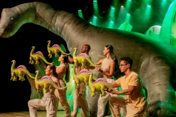 Peça Dinossauros do Brasil no SESI Campinas com entrada Grátis
